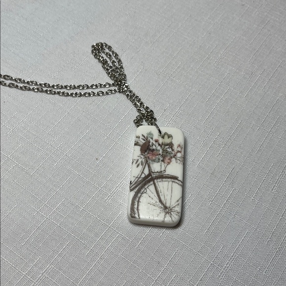 Domino necklace. Deana Designs Unique. Fun Bike flowers pendant - Picture 7 of 8